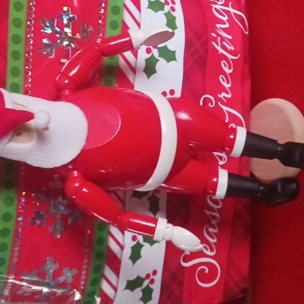 Dancing Santa 13' long-arms and legs move